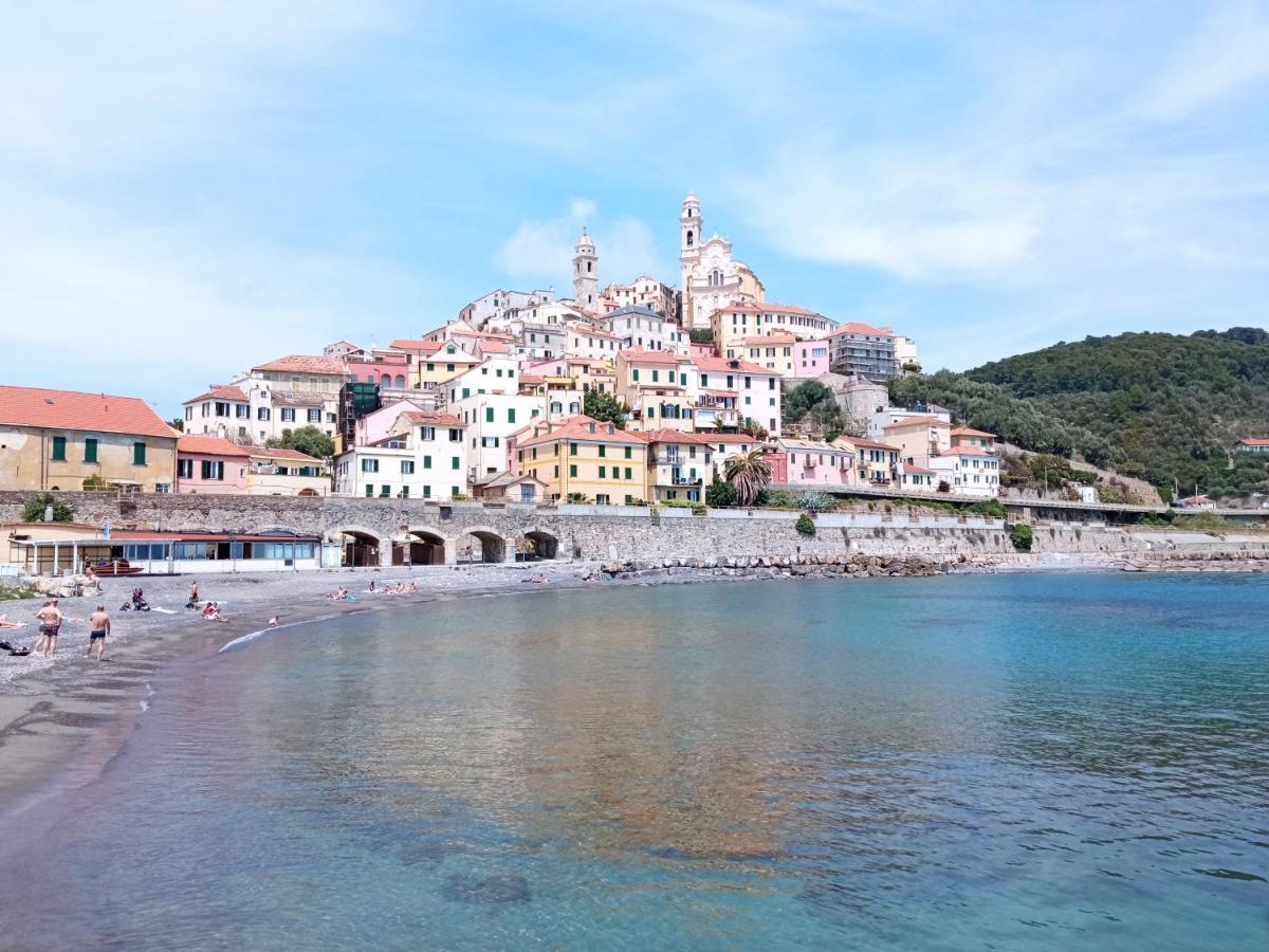Camera Nel Borgo Medievale Di Cervo - Lenottimediterranee Luaran gambar